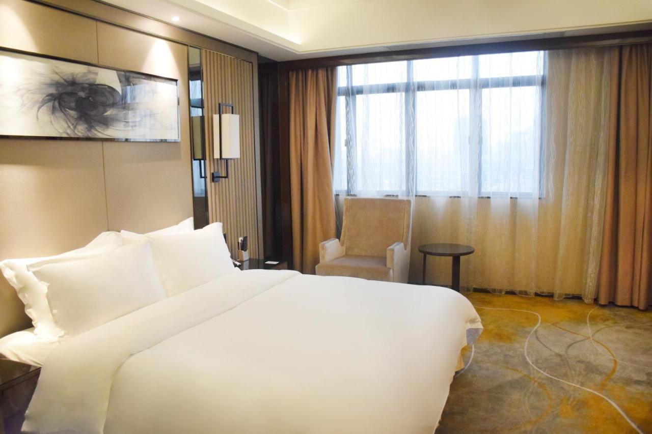 Ramada Foshan Hotel Zewnętrze zdjęcie