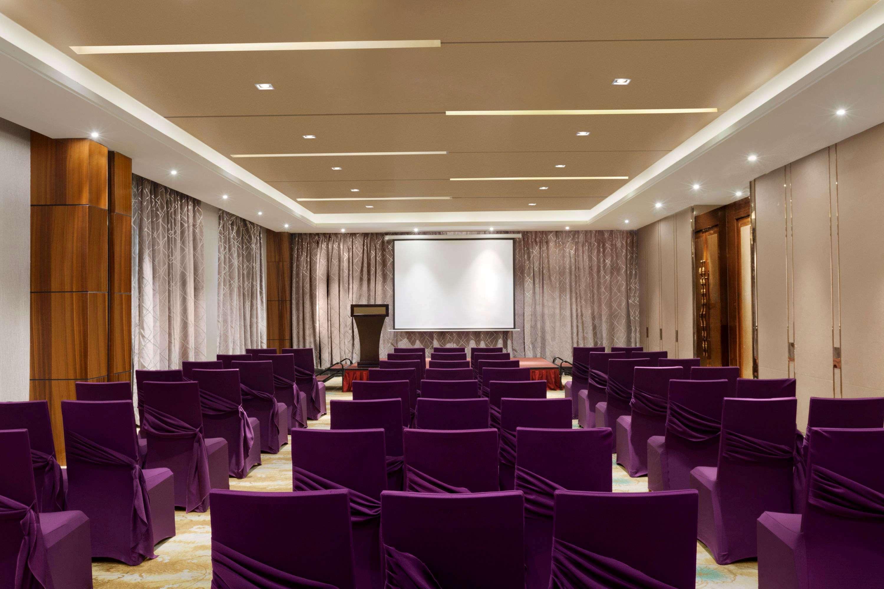 Ramada Foshan Hotel Zewnętrze zdjęcie