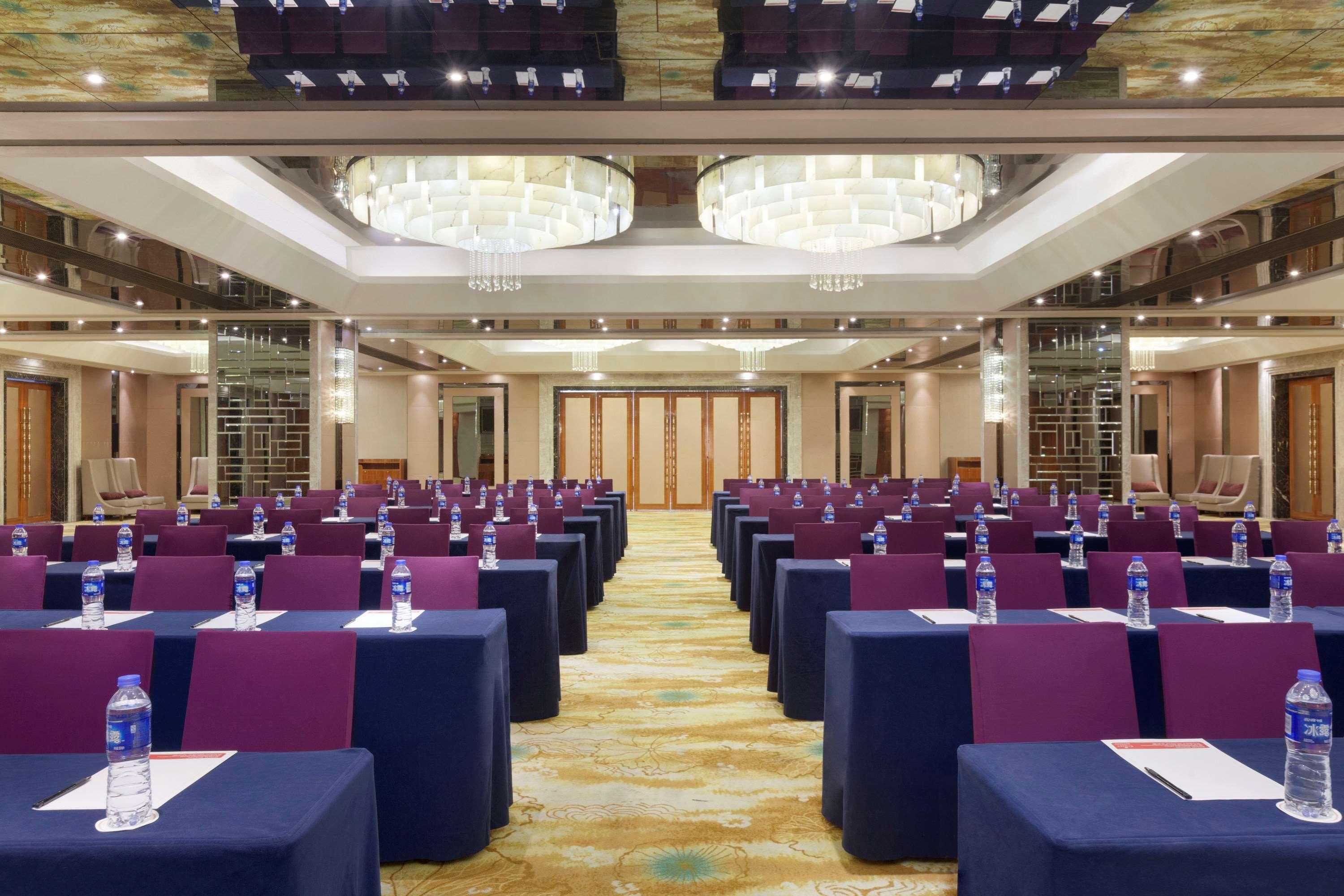 Ramada Foshan Hotel Zewnętrze zdjęcie