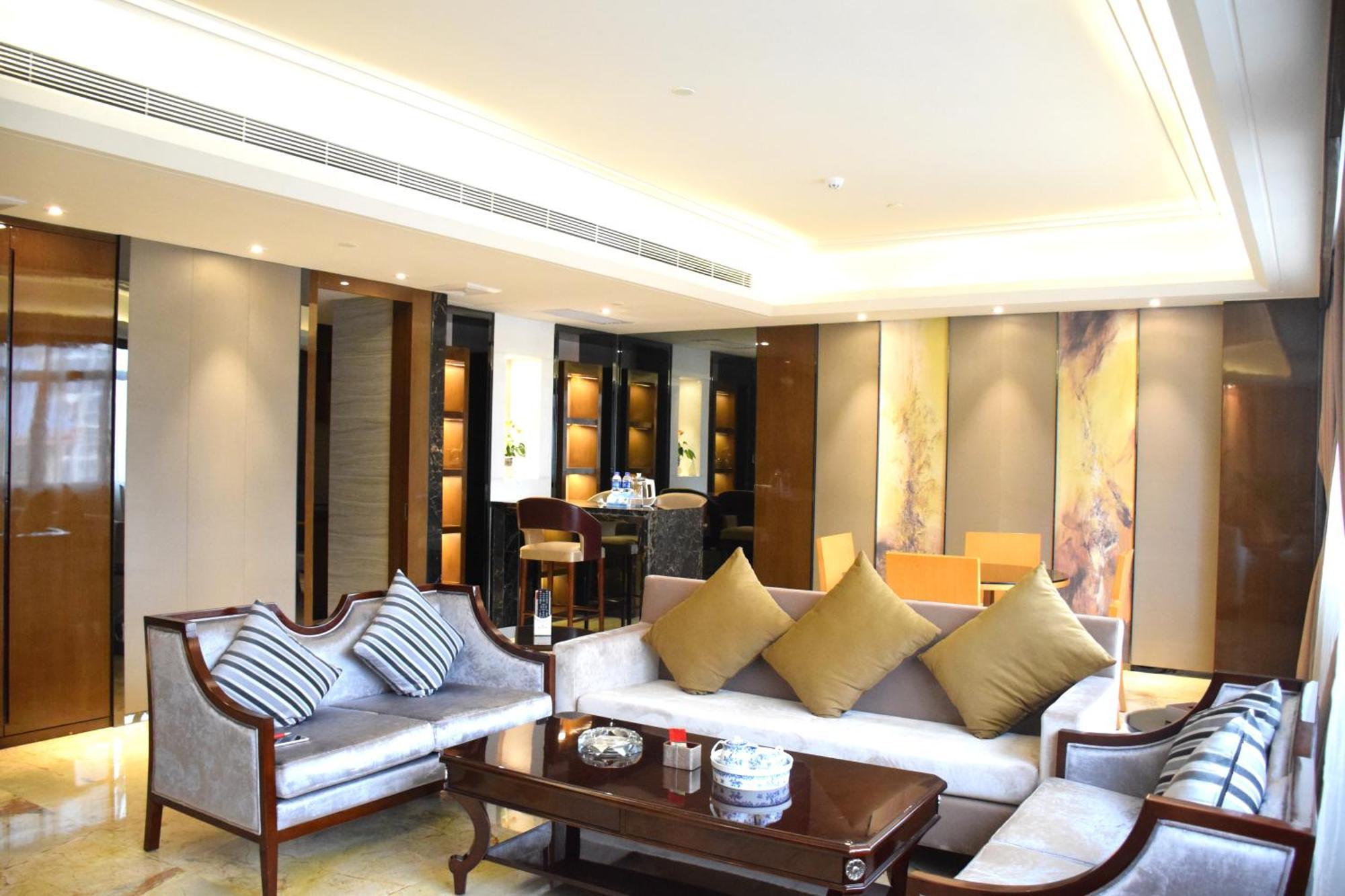 Ramada Foshan Hotel Zewnętrze zdjęcie