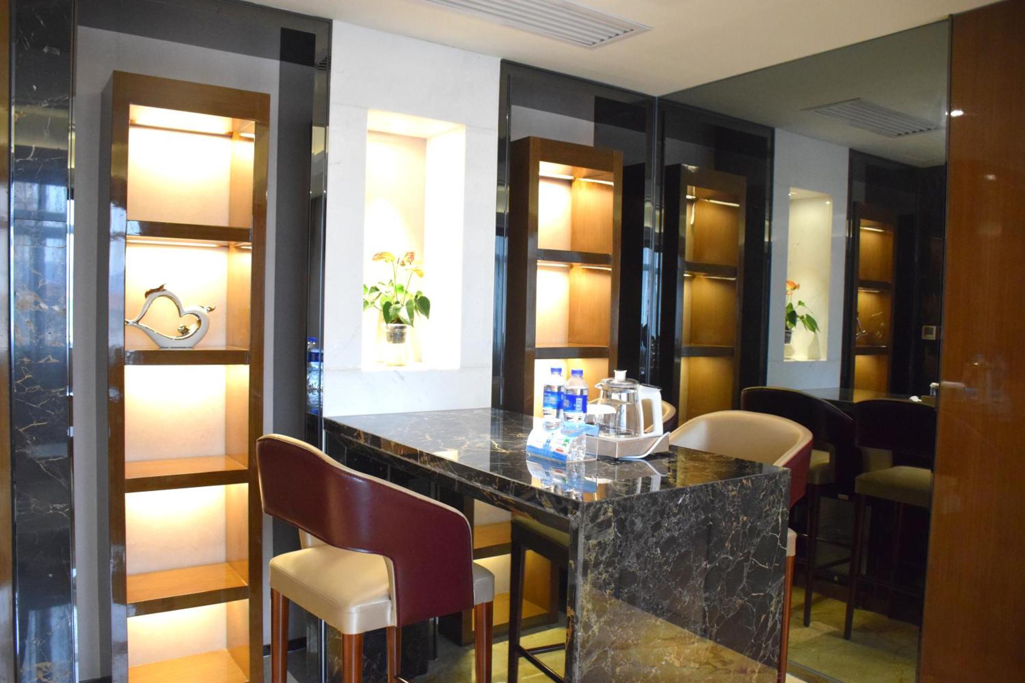 Ramada Foshan Hotel Zewnętrze zdjęcie