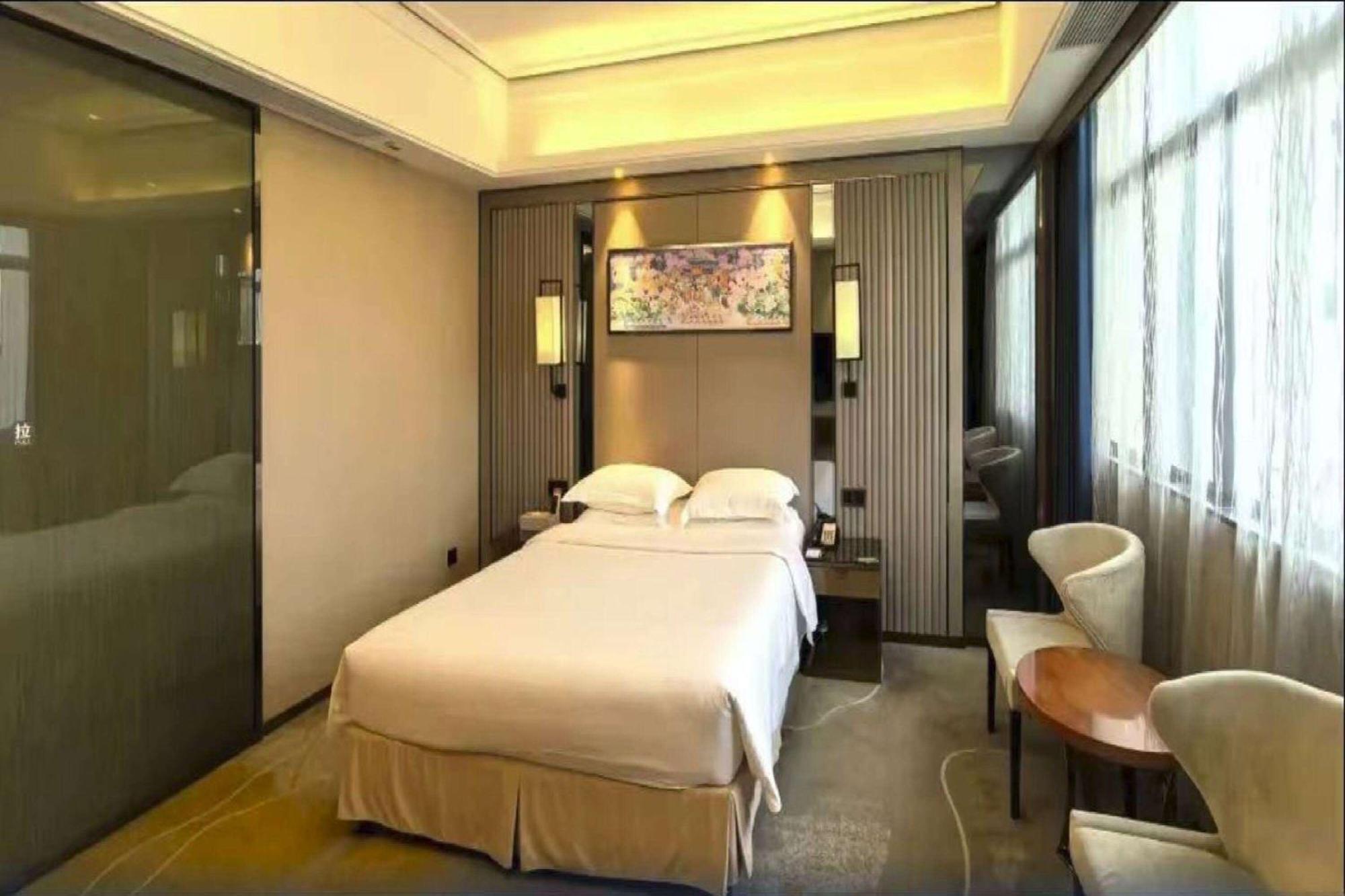 Ramada Foshan Hotel Zewnętrze zdjęcie