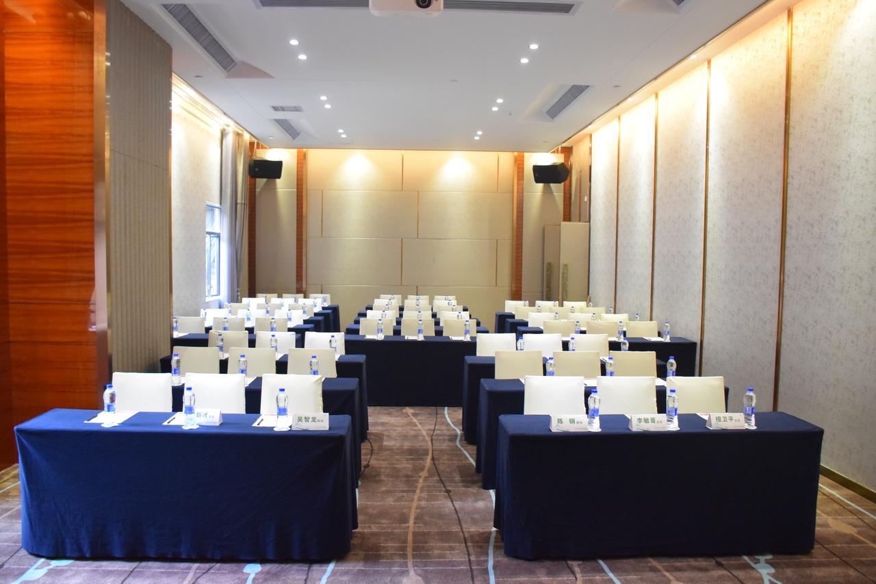 Ramada Foshan Hotel Zewnętrze zdjęcie