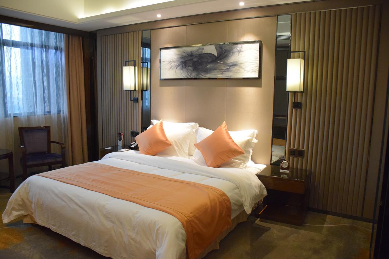 Ramada Foshan Hotel Zewnętrze zdjęcie
